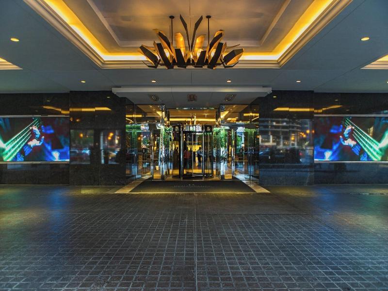 Renaissance Chicago Downtown Hotel image