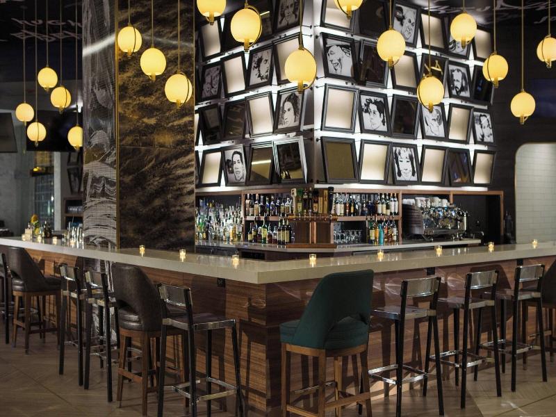 Renaissance Chicago Downtown Hotel image