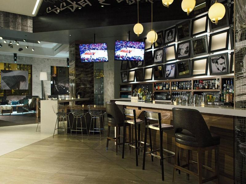Renaissance Chicago Downtown Hotel image