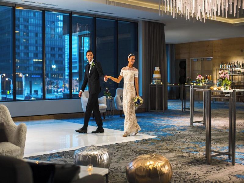 Renaissance Chicago Downtown Hotel image