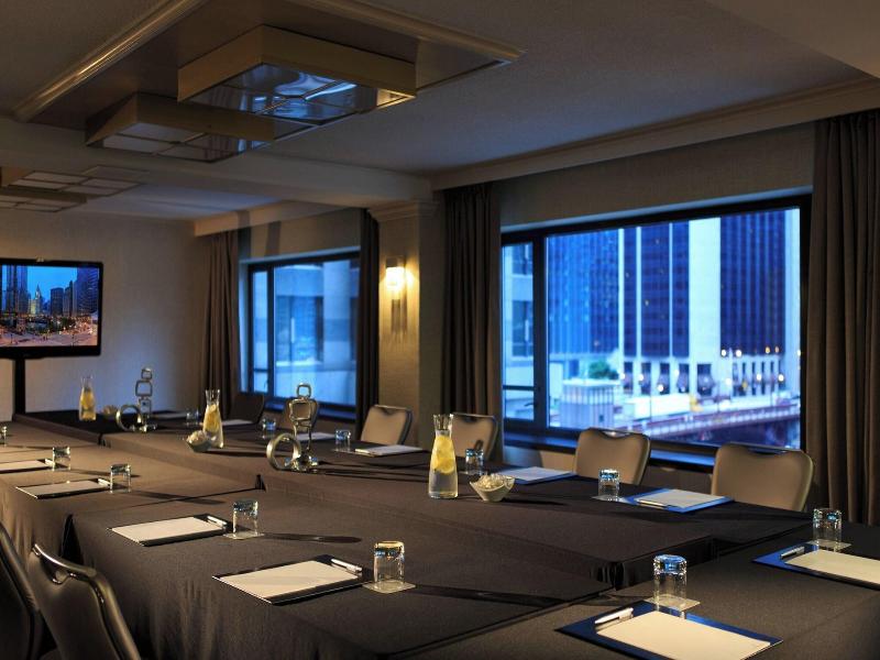 Renaissance Chicago Downtown Hotel image