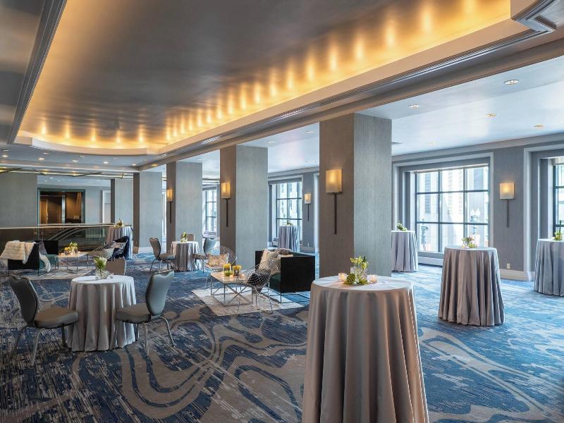 Renaissance Chicago Downtown Hotel image