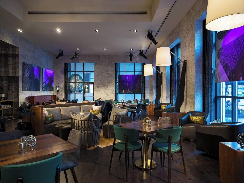 Renaissance Chicago Downtown Hotel image
