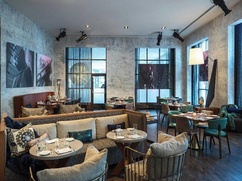 Renaissance Chicago Downtown Hotel image