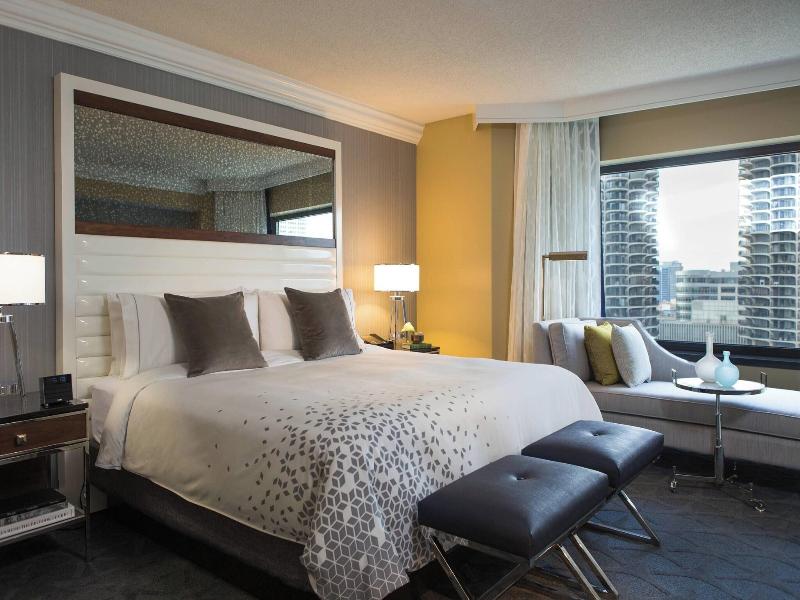 Renaissance Chicago Downtown Hotel image