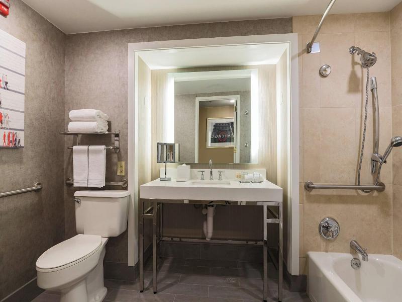 Renaissance Chicago Downtown Hotel image