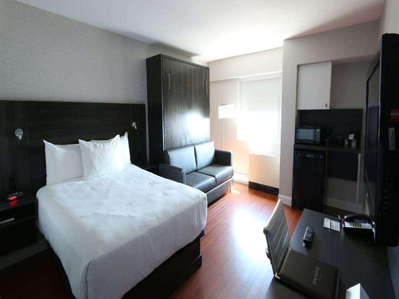 Hotel Classique image