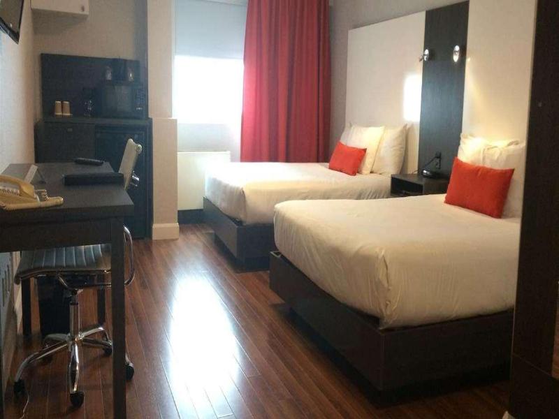 Hotel Classique image