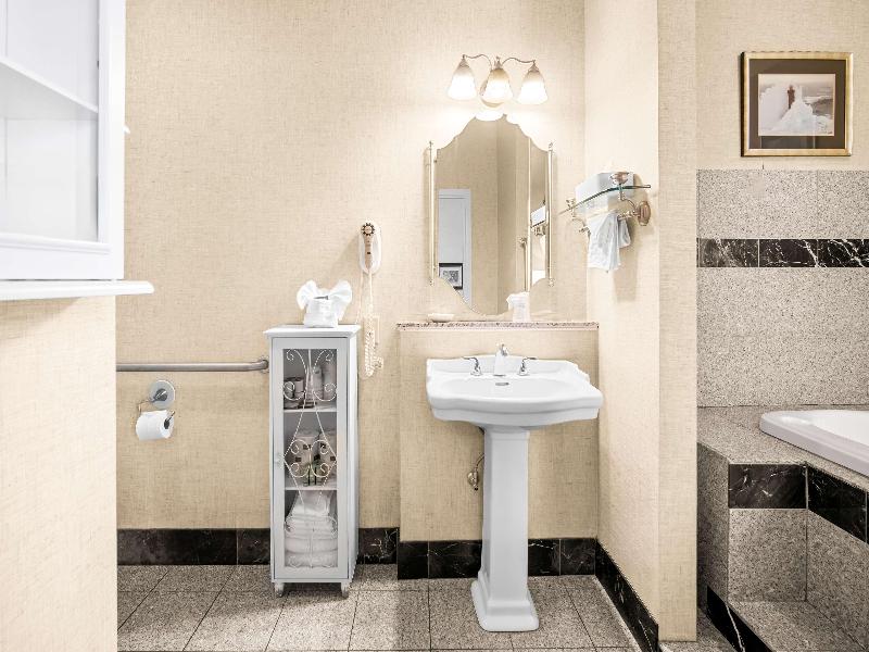 Best Western Merry Manor Inn image