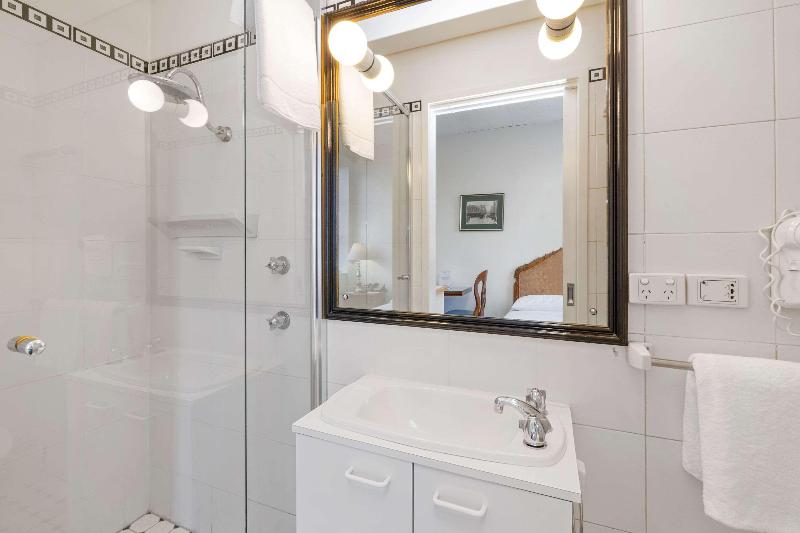 Castlereagh Boutique Hotel image