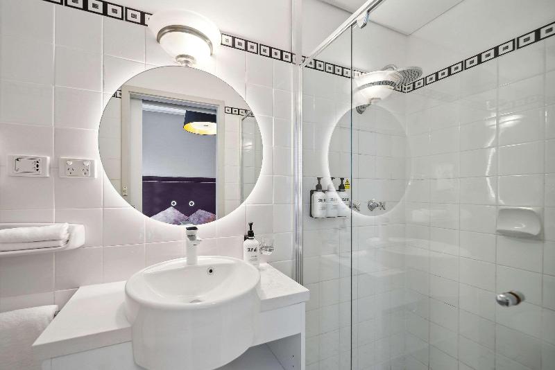 Castlereagh Boutique Hotel image