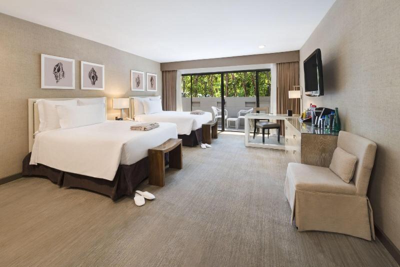 Luxe Sunset Boulevard Hotel image