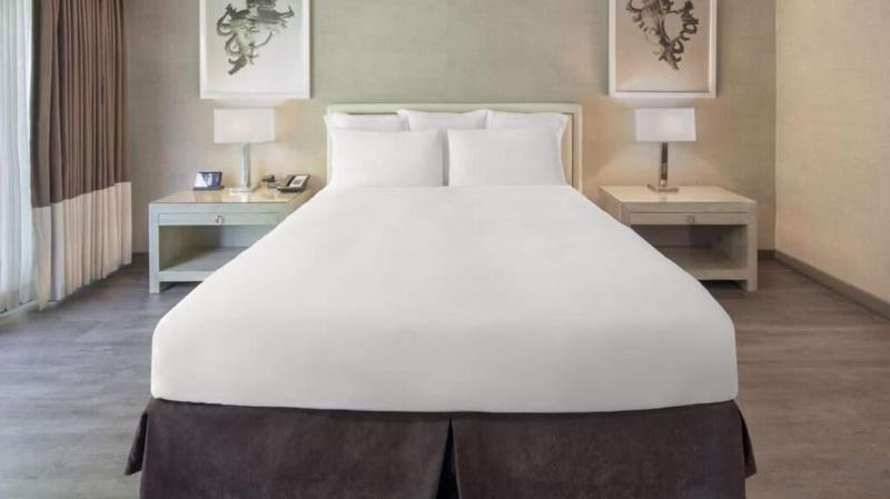 Luxe Sunset Boulevard Hotel image