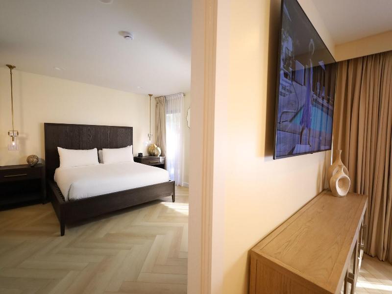 Luxe Sunset Boulevard Hotel image