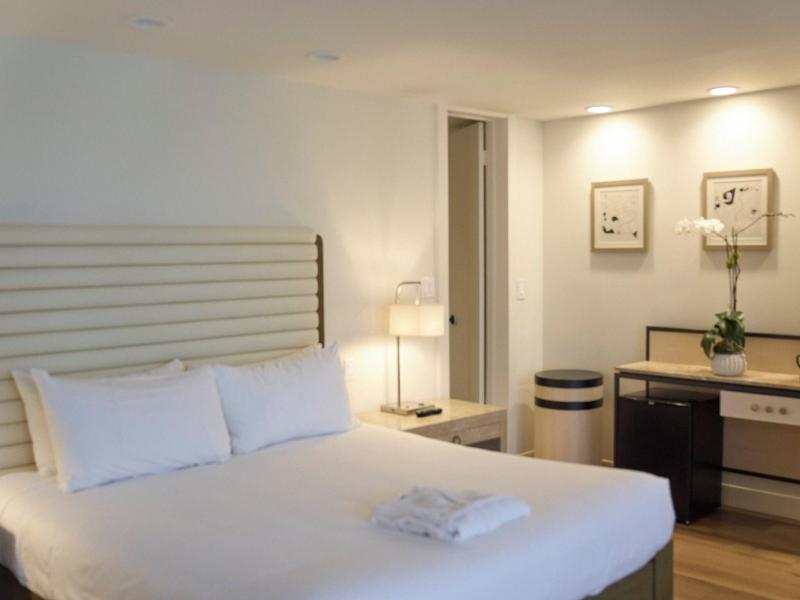 Luxe Sunset Boulevard Hotel image