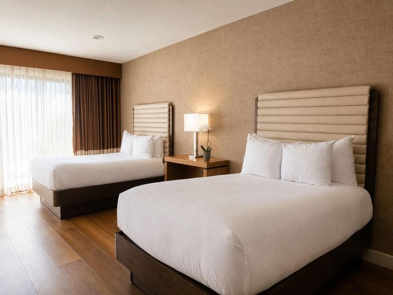 Luxe Sunset Boulevard Hotel image