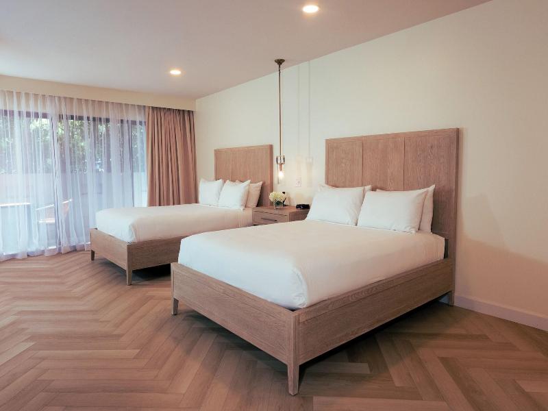 Luxe Sunset Boulevard Hotel image