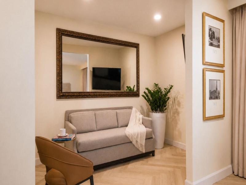 Luxe Sunset Boulevard Hotel image