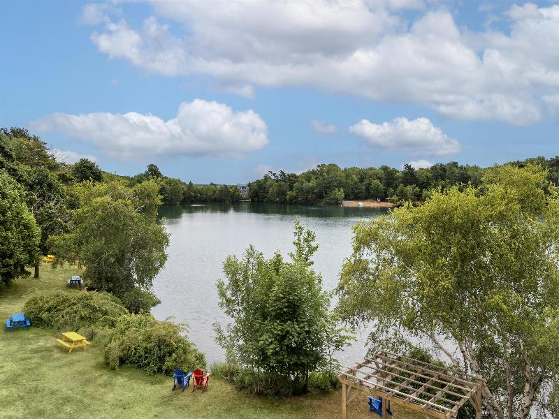Best Western Chocolate Lake Hotel image