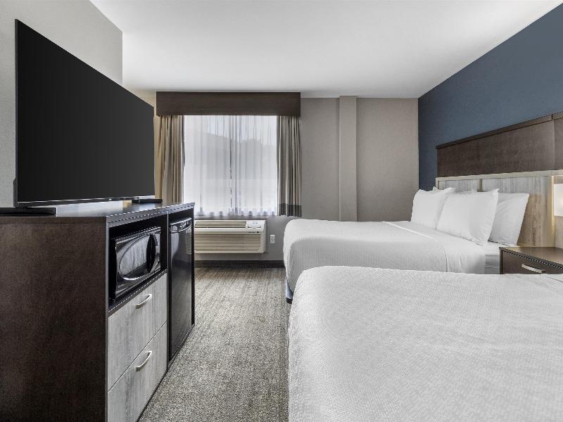 Best Western Chocolate Lake Hotel image