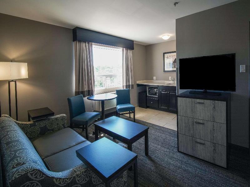 Best Western Chocolate Lake Hotel image
