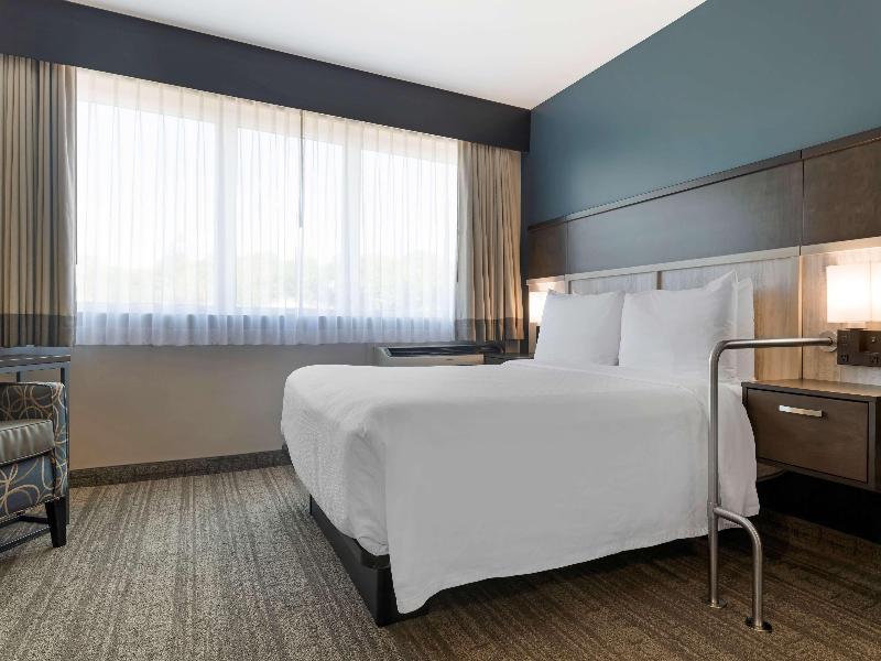 Best Western Chocolate Lake Hotel image