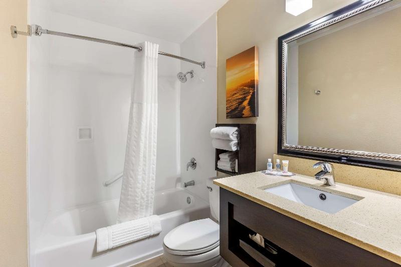 Comfort Inn Old Town San Diego image