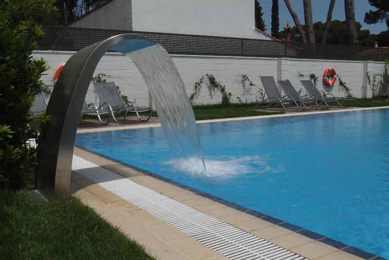 Royal Marina Gardens image