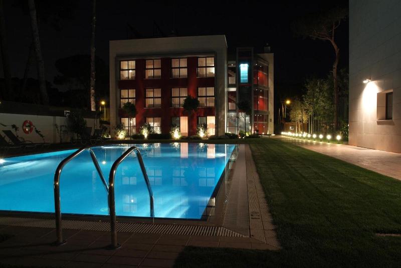 Royal Marina Gardens image