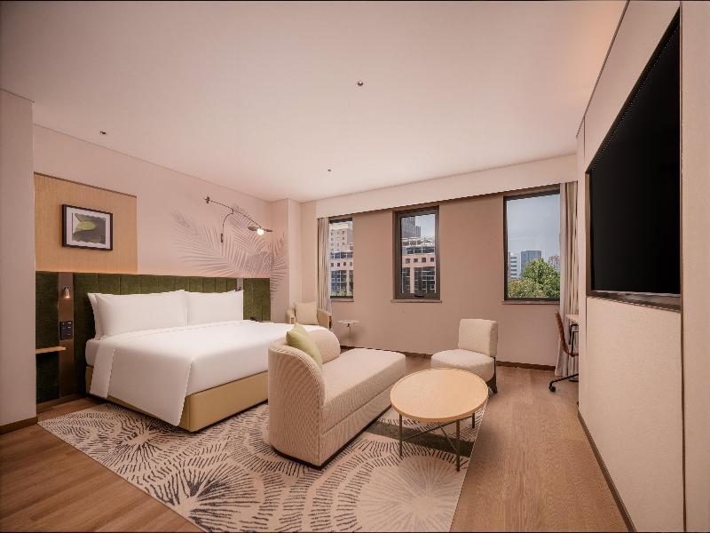 Hilton Garden Inn Beijing Liangma River image