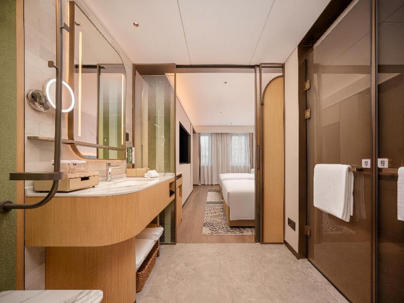 Hilton Garden Inn Beijing Liangma River image