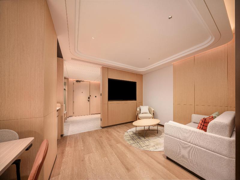 Hilton Garden Inn Beijing Liangma River image