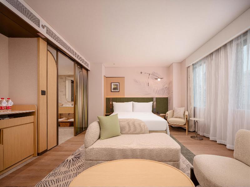 Hilton Garden Inn Beijing Liangma River image
