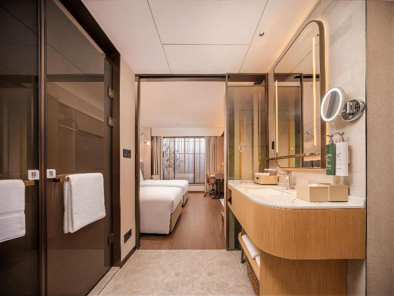 Hilton Garden Inn Beijing Liangma River image