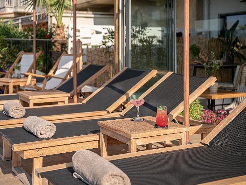 Calla Luxury Seafront Suites image
