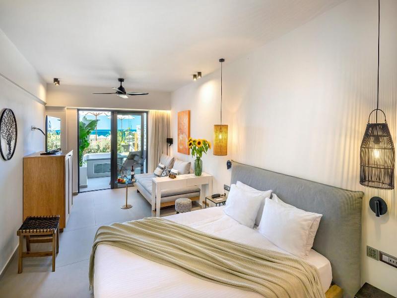 Calla Luxury Seafront Suites image