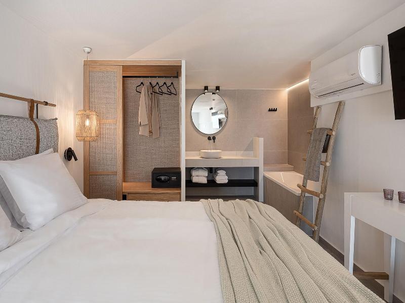 Calla Luxury Seafront Suites image