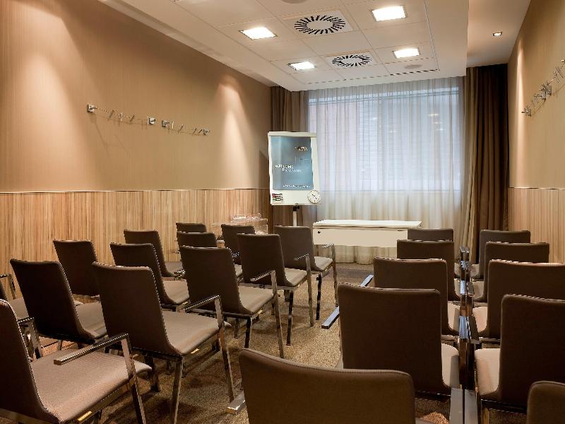 Novotel Liverpool Centre image