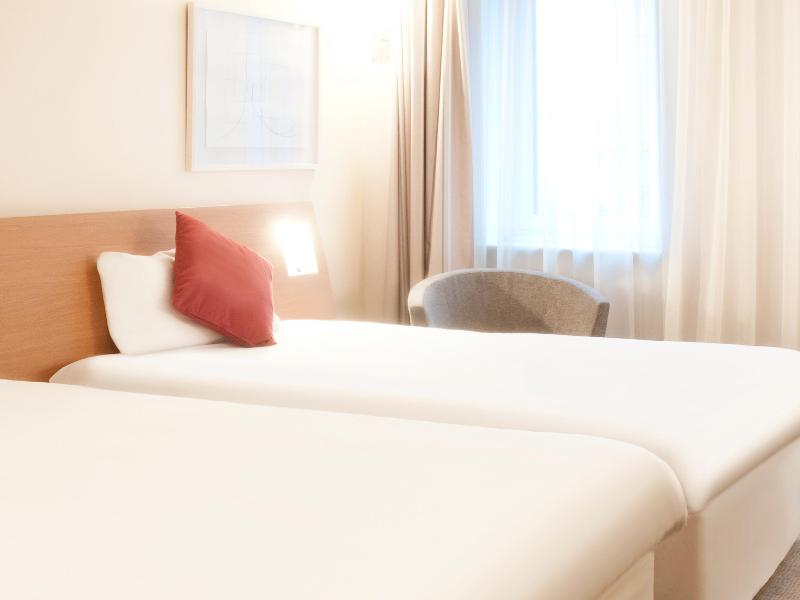 Novotel Liverpool Centre image
