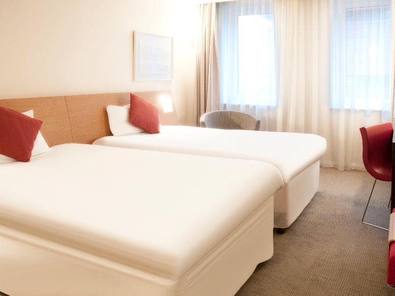 Novotel Liverpool Centre image