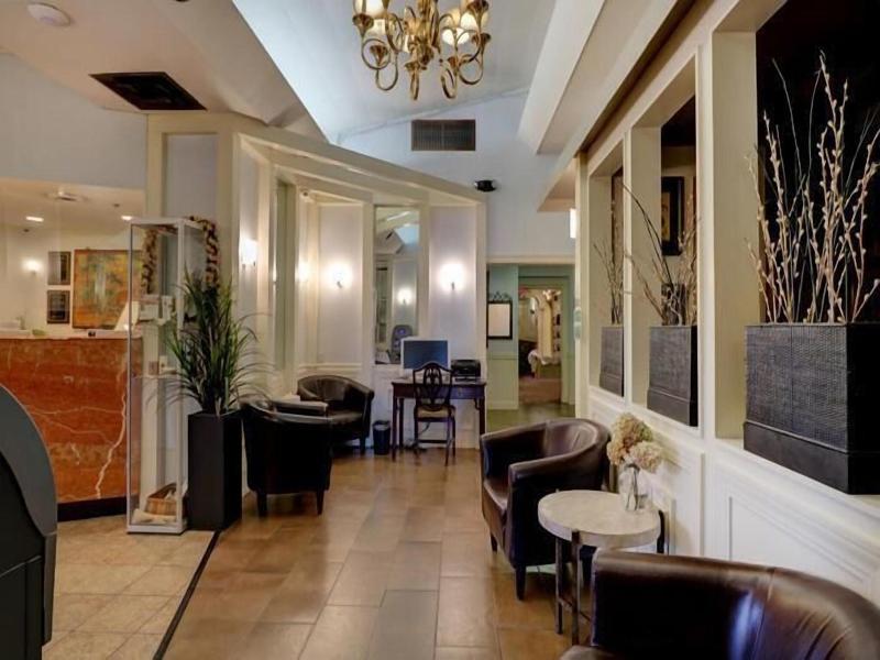 Senator Inn & Spa image
