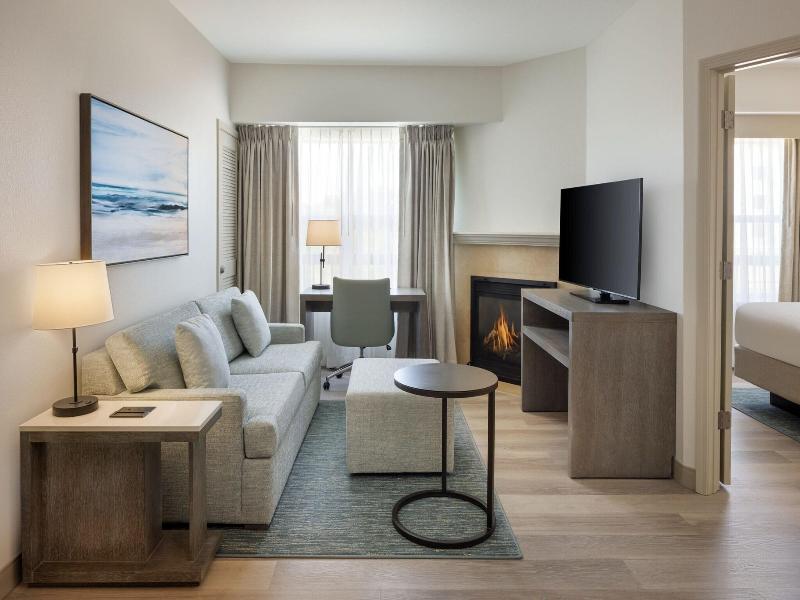 SUITE TWO DOUBLE BEDS
