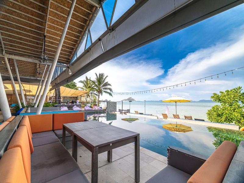 Phuket Moonlit Bay Seaview Resort Spa 2