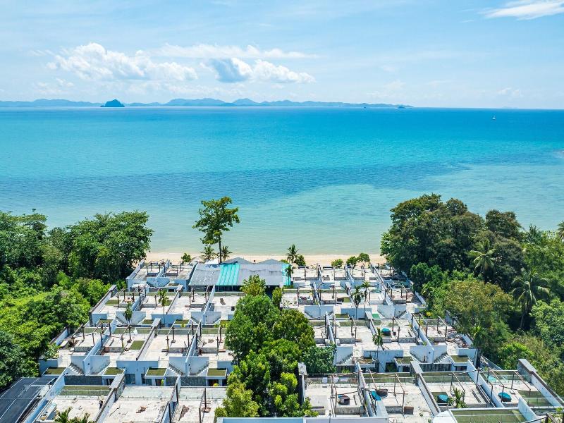 Phuket Moonlit Bay Seaview Resort Spa 4