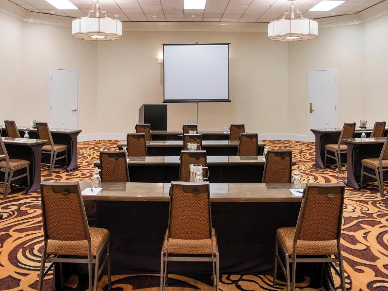 Sheraton San Diego Mission Valley image