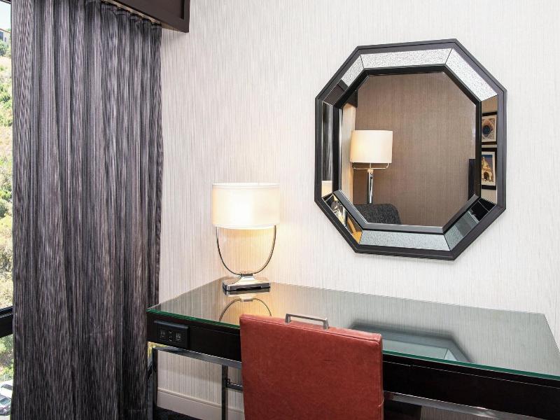 Sheraton San Diego Mission Valley image