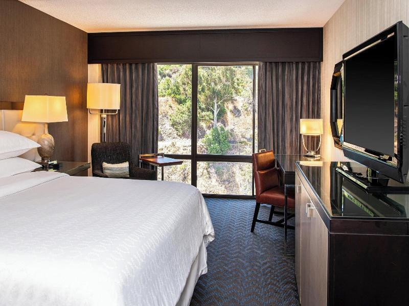 Sheraton San Diego Mission Valley image