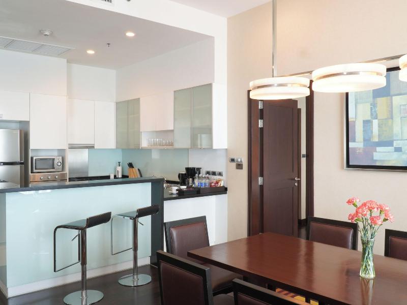 Sukhumvit Park, Bangkok - Marriott Executive Apt image