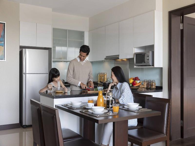 Sukhumvit Park, Bangkok - Marriott Executive Apt image
