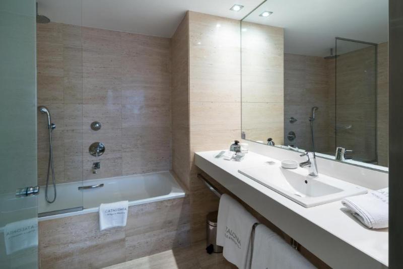 Stay in style at Catalonia Catedral